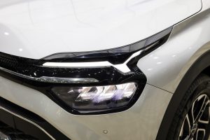 كيا كارينز نص فل 2025