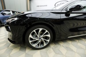 فورد تورس تيتانيوم 2025