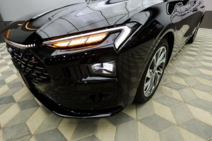 فورد تورس تيتانيوم 2025