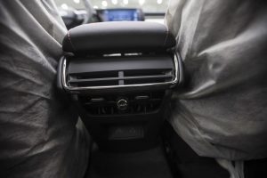 فورد تورس تيتانيوم 2025