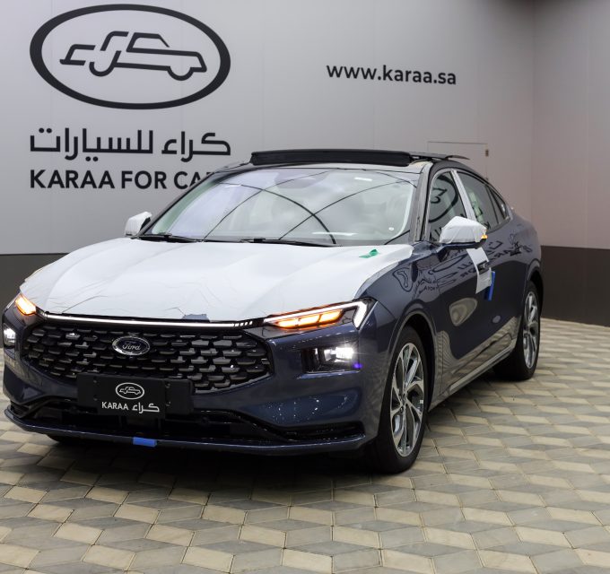 فورد تورس تيتانيوم 2025