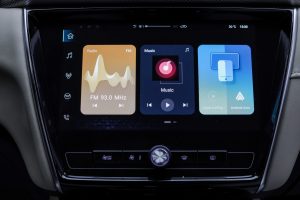 مواصفات ام جي 5 ستاندر 2025