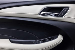 مواصفات ام جي 5 ستاندر 2025