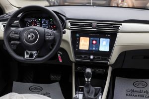 مواصفات ام جي 5 ستاندر 2025