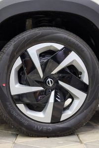 نيسان ماجنايت ستاندر 2025