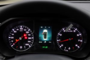 مواصفات ام جي 5 ستاندر 2025 الشكل الجديد