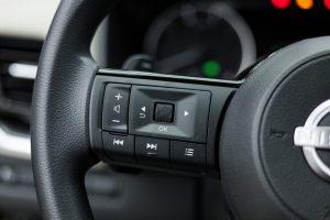 مواصفات نيسان اكس تريل ستاندر 2026 دبل 5 مقاعد