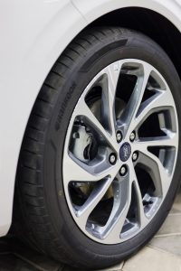 مواصفات تورس تيتانيوم 2026