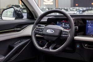 مواصفات تورس تيتانيوم 2026