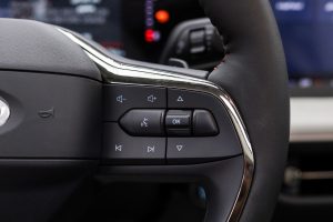 مواصفات تورس تيتانيوم 2026