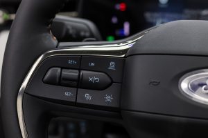 مواصفات تورس تيتانيوم 2026