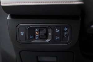 مواصفات تورس تيتانيوم 2026