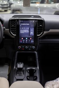 مواصفات فورد ايفرست ستاندر 2025