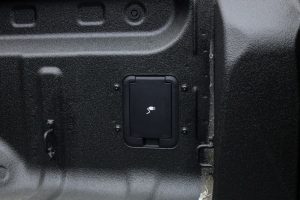 بي واي دي شارك 6 بريميوم 2026