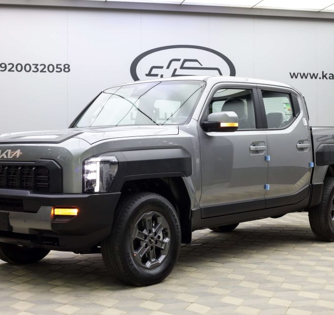 كل ما تحتاج معرفته عن كيا تاسمان EX 2026 في السعودية