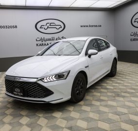 مواصفات بي واي دي QIN PLUS ستاندر 2026