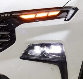 فورد تيريتوري تيتانيوم 2025