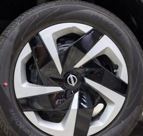 نيسان ماجنايت ستاندر 2025