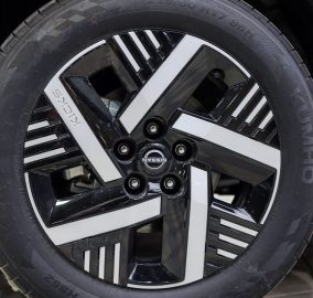 نيسان كيكس ستاندر 2025