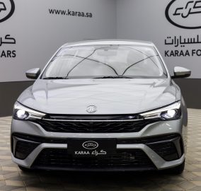 مواصفات ام جي 5 ستاندر 2025 الشكل الجديد