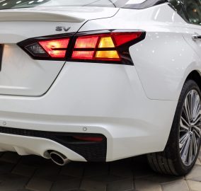 مواصفات نيسان التيما نص فل 2026