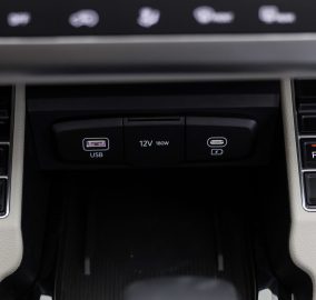 كيا كارينز نص فل 2025