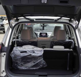 نيسان اكس تريل 2025 ستاندر 7مقاعد بدون دبل في السعودية اهم المميزات والاسعار