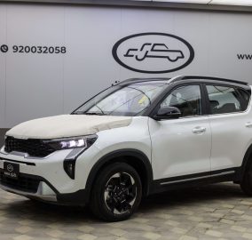 كيا سونيت نص فل 2026 السعر والمواصفات في السعودية من وكيل الأهلية