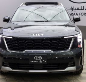 كيا سورينتو هايبرد 2025 نص فل أفضل سيارة عائلية اقتصادية في السعودية