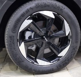 كيا سورينتو هايبرد 2025 نص فل أفضل سيارة عائلية اقتصادية في السعودية