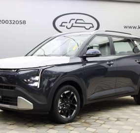 كيا كارينز نص فل 2026 مزايا أمان للعائلة ومواصفات عالية